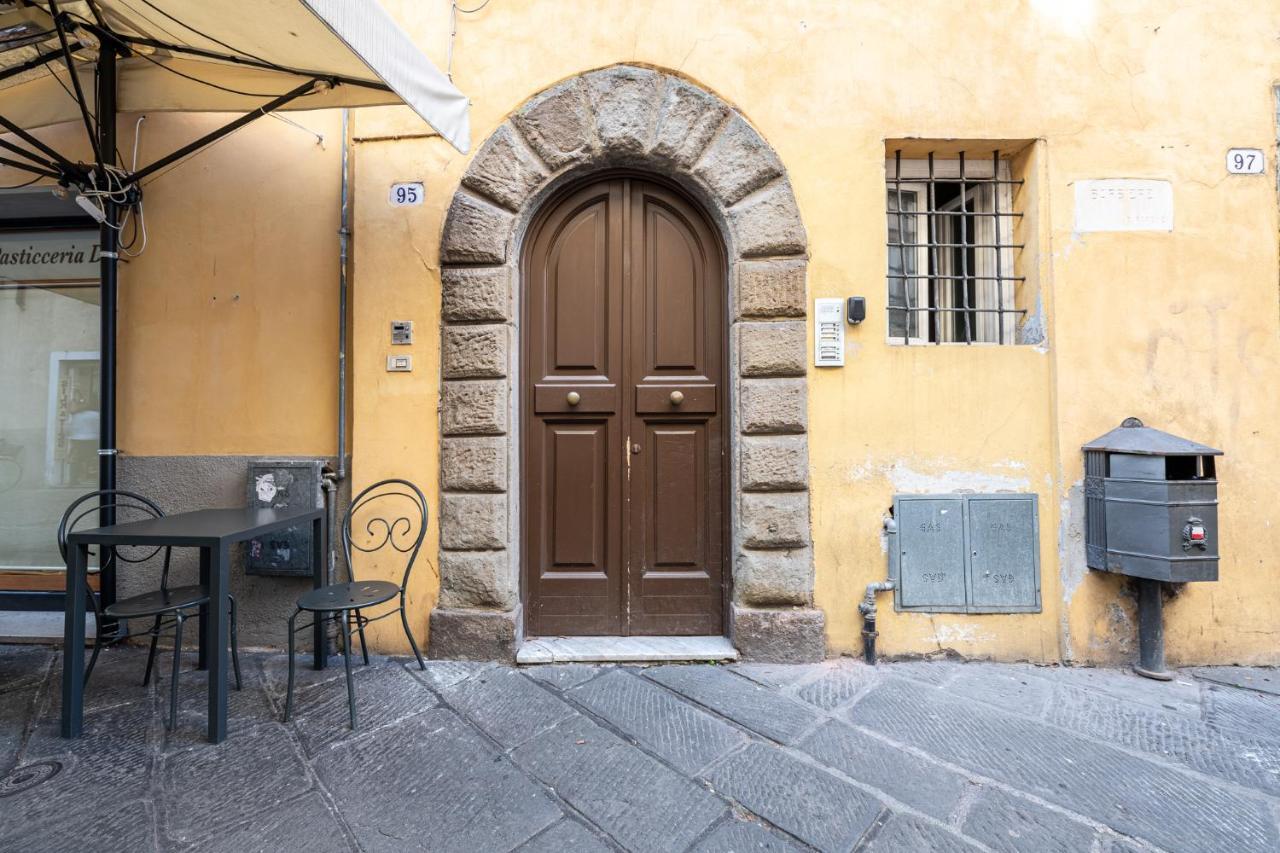 Casa San Paolino Dentro Le MuraElegant Flat Wifi E Selfcheckin Lucca Exterior foto